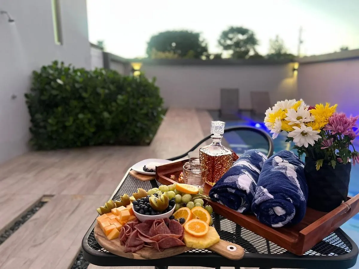 Utopia Luxury Villa Hatillo