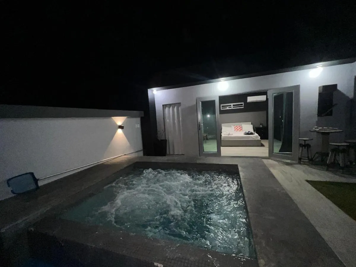 Utopia Luxury Villa Атильо